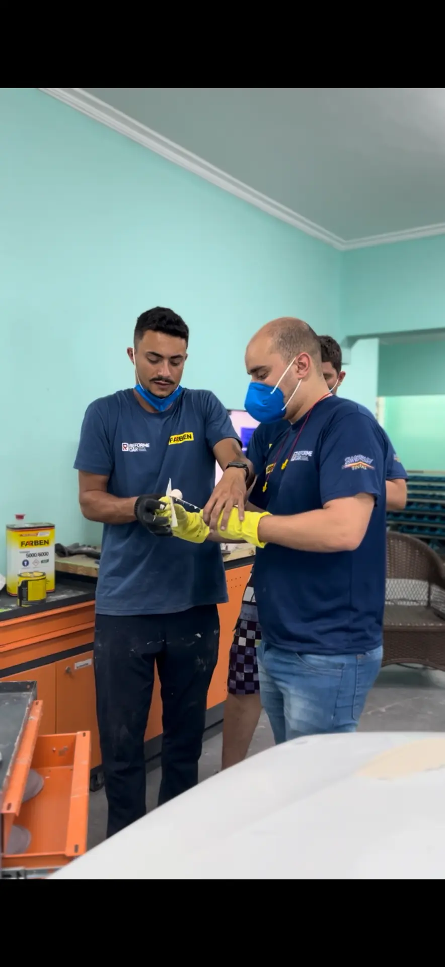 Momento do curso Mestres da Repintura